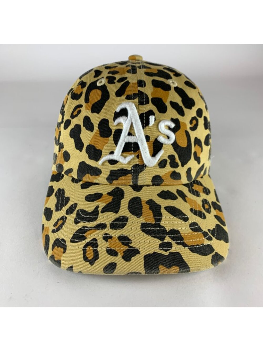 Oakland Athletics MLB Womens Leopard Print 47 Brand Clean Up Strapback Hat - Picture 2 of 6